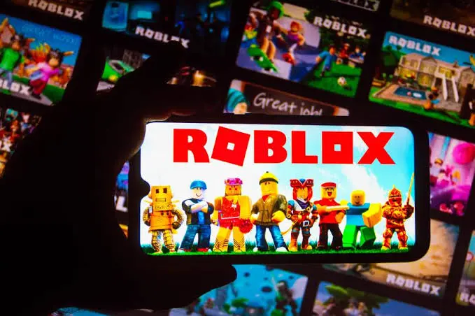 Stream Roblox APK: Create, Share, and Explore in the Ultimate Virtual  Universe by ProbmeQbranbo